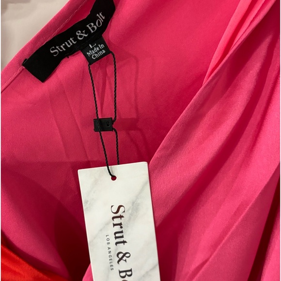 V Neck Bodysuit - Picture 4 of 8